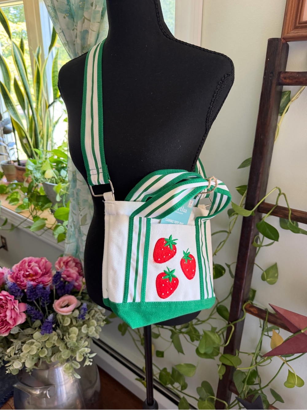 Canvas Strawberry Crossbody Bag - Green & White - Picture 1 of 2